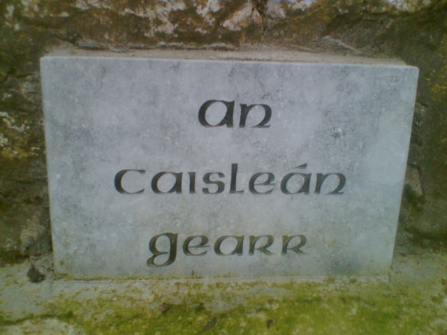 File:Plaque at Castlegar Castle.jpg