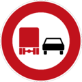 No overtaking by heavy goods vehicles