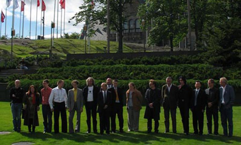 File:Attendees at the First Summit of Micronations, Helsinki 2003.jpeg