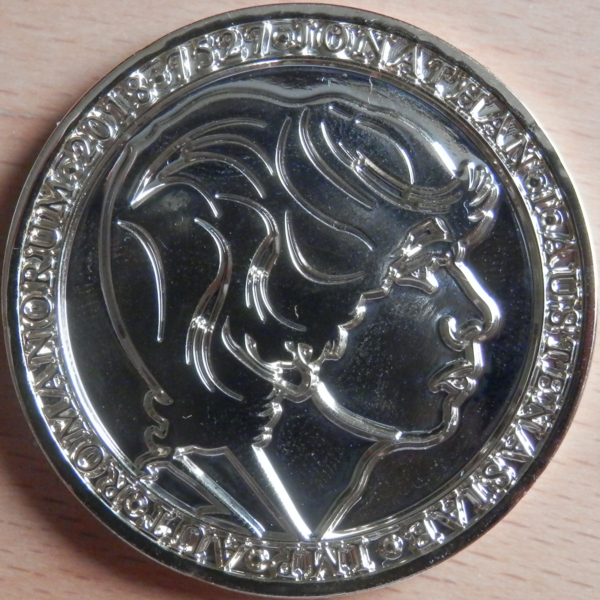 File:Austenasia three pound coin 2018 obverse.png