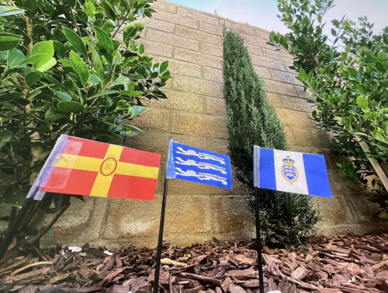 File:Flags of Riveshire, Laskaridia and the Commonwealth in Saintathen.png