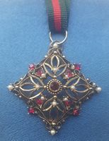 Regalia of a Dame/Knight Commander of the Order of Cordova (2013-present)