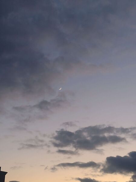 File:Moon in Markrie.jpg