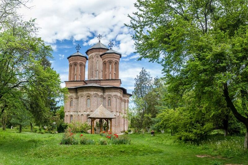 File:Snagov Monastery photo 1.jpg