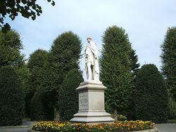 Statue of the 2nd Marquess of Westminster in Grosvenor Park.
